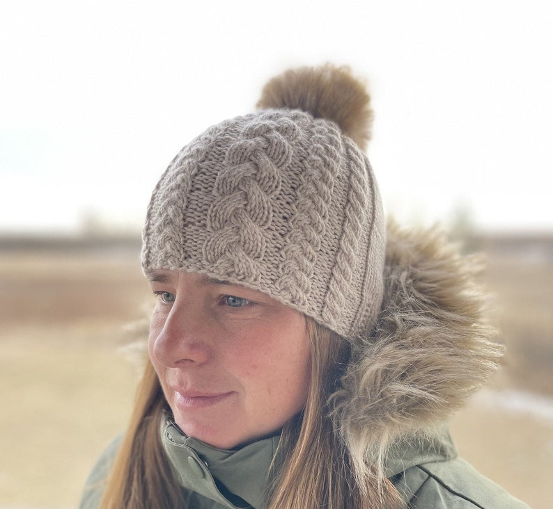 Adult cable hat knitting pattern