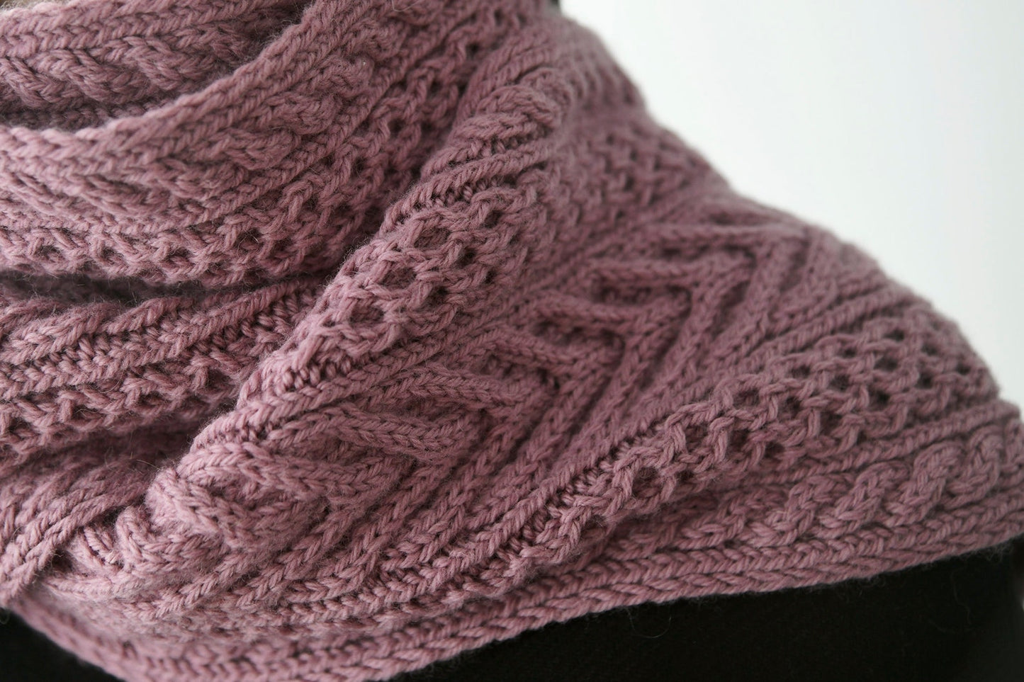 Retro Cables Scarf | knitting pattern