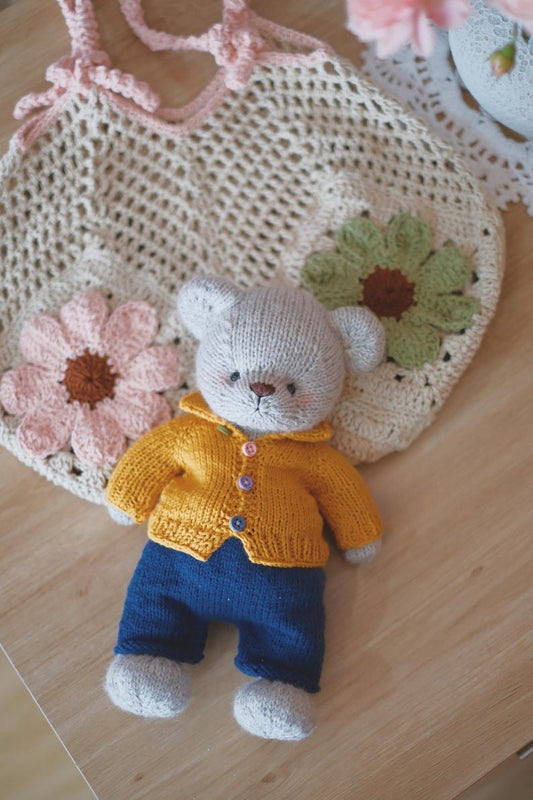 bear- ‘grey’ Knitting Pattern